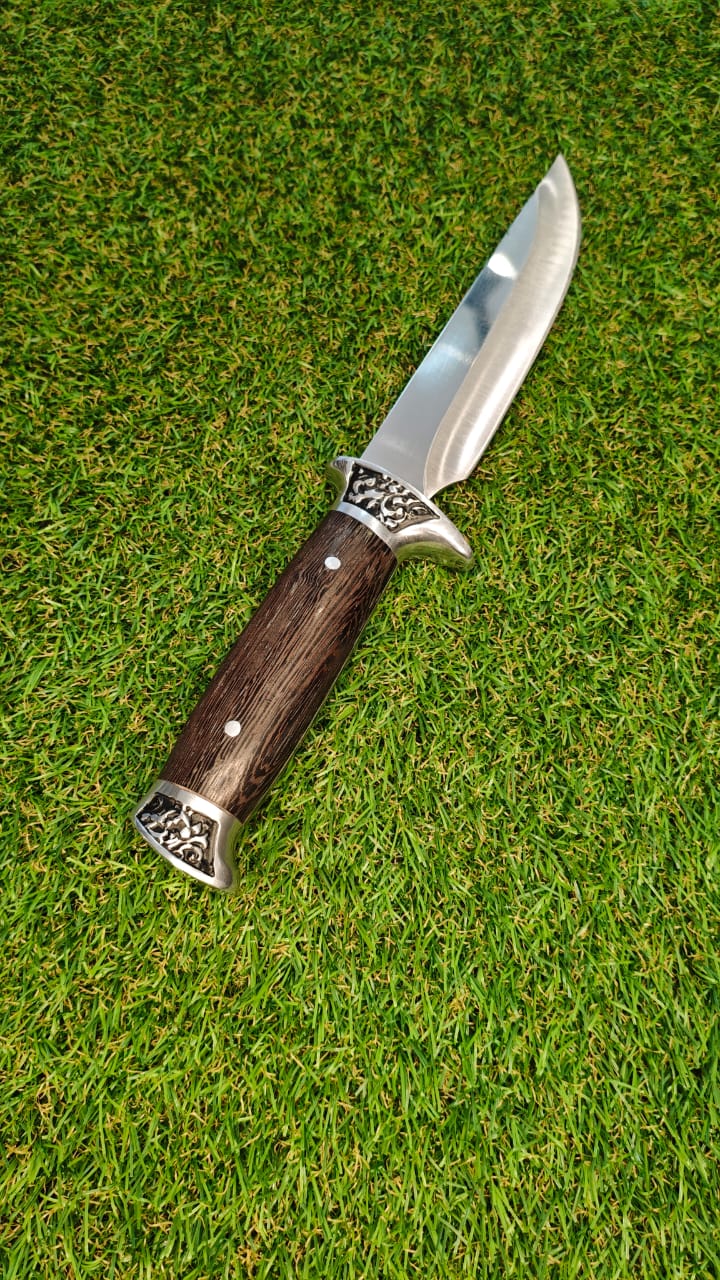 Faca S077